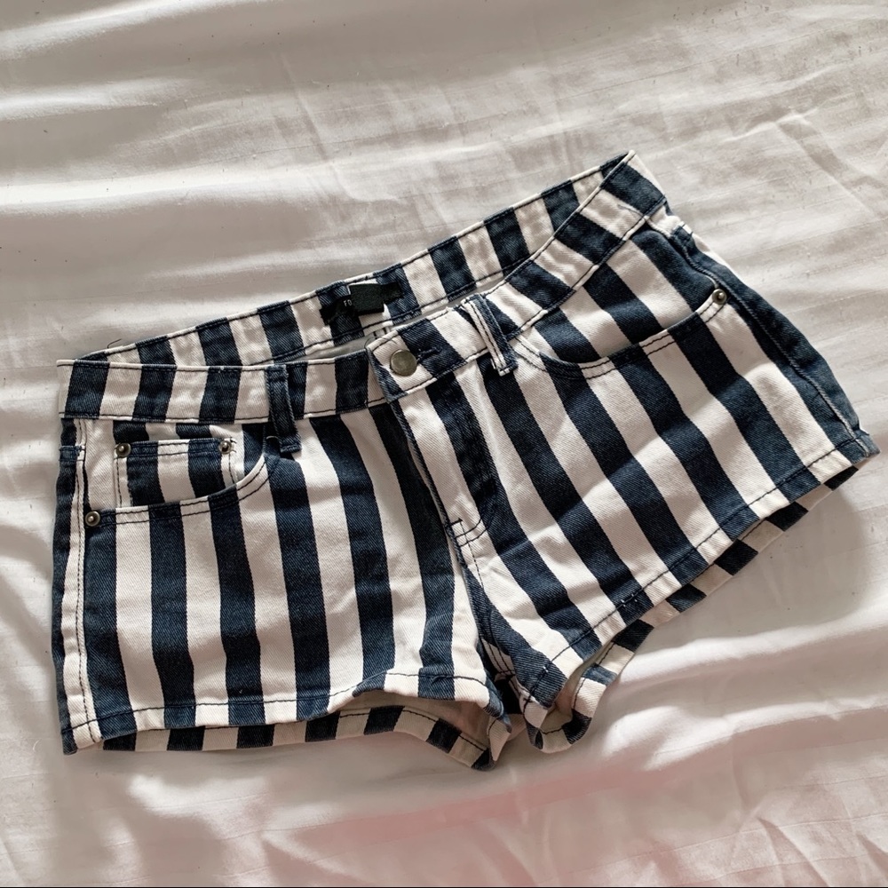 F21 Blue Striped Short